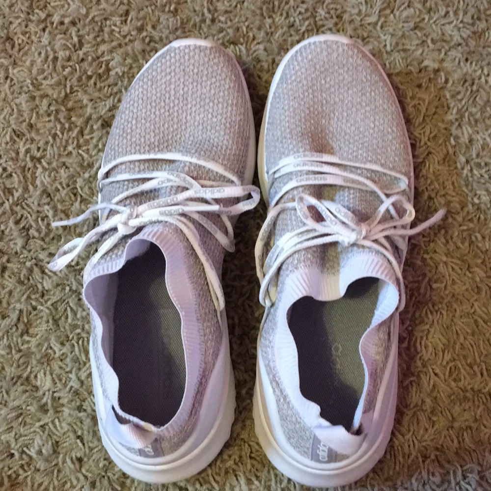 Adidas tennis shoes